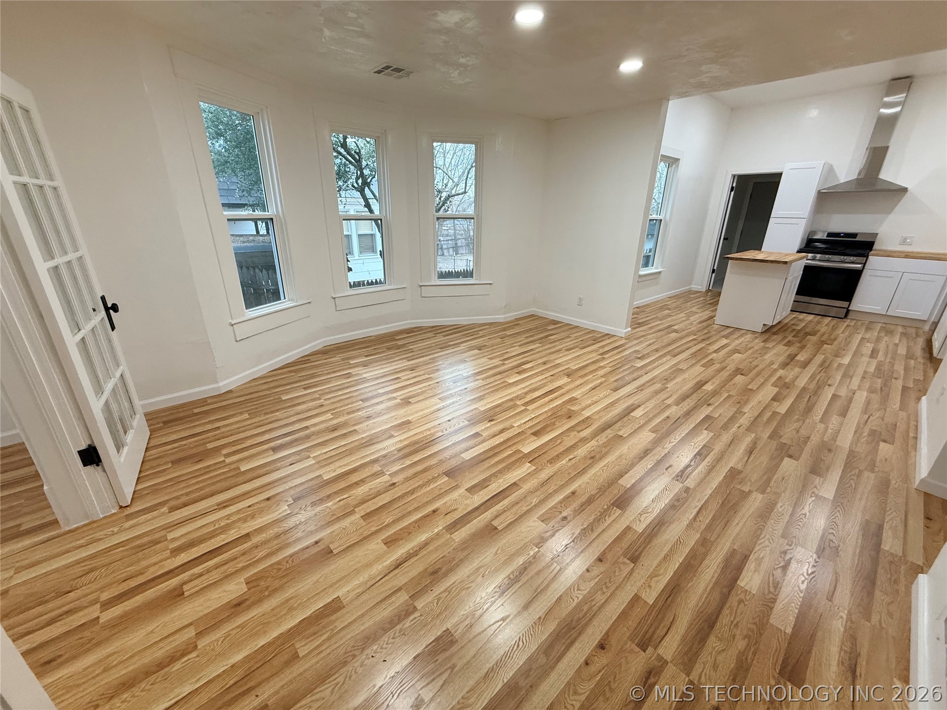 1312 S Cherry Street Property Photo 4