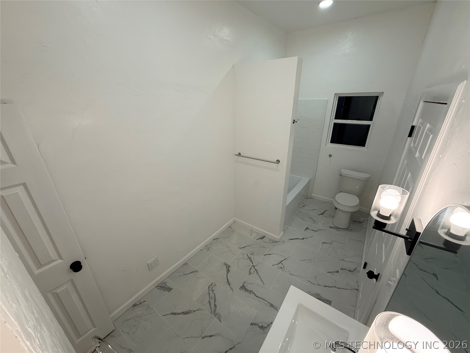 1312 S Cherry Street Property Photo 10