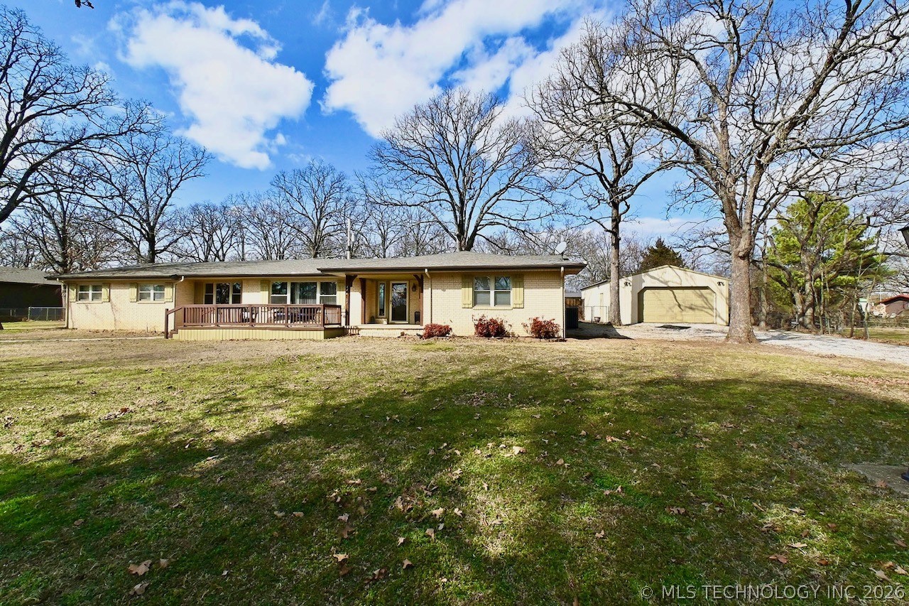 228 E Blue Gill Property Photo 1