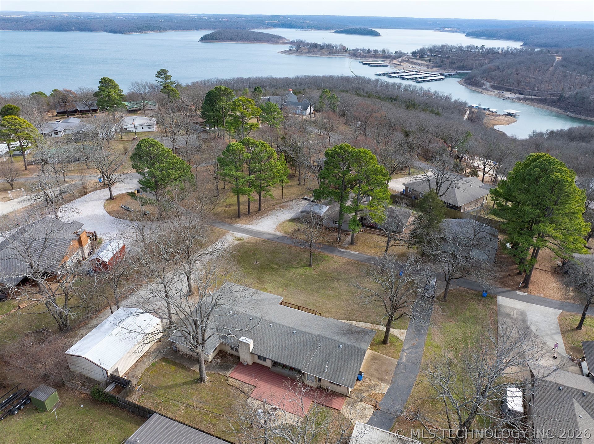 228 E Blue Gill Property Photo 4