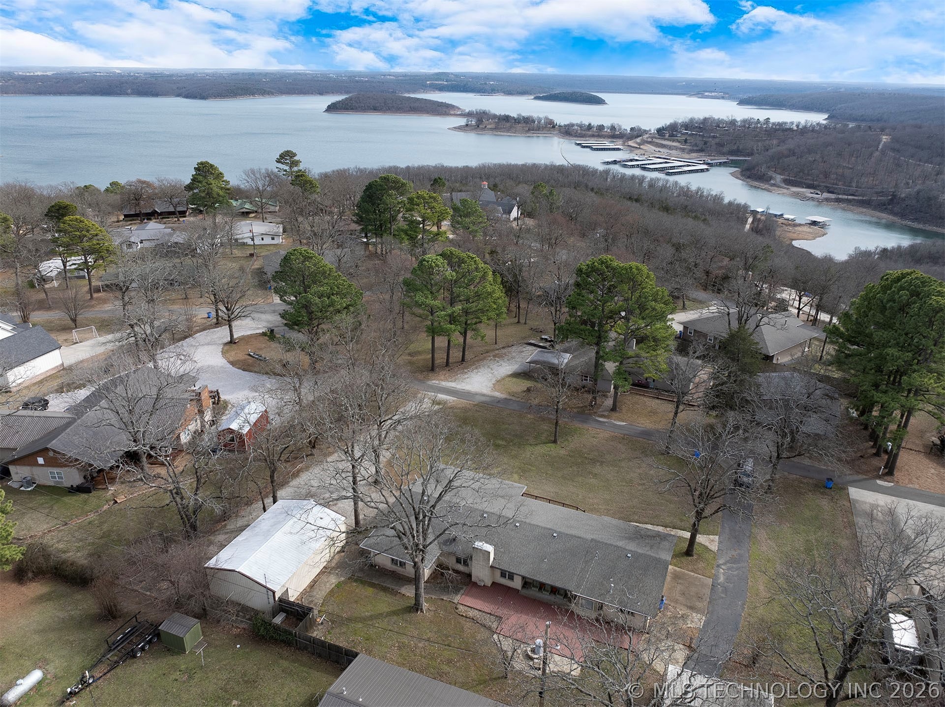 228 E Blue Gill Property Photo 6