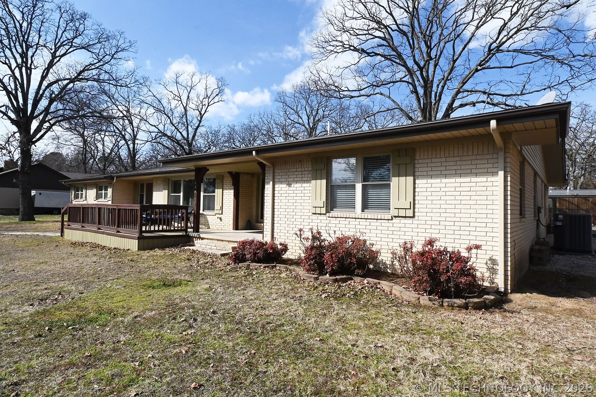 228 E Blue Gill Property Photo 8