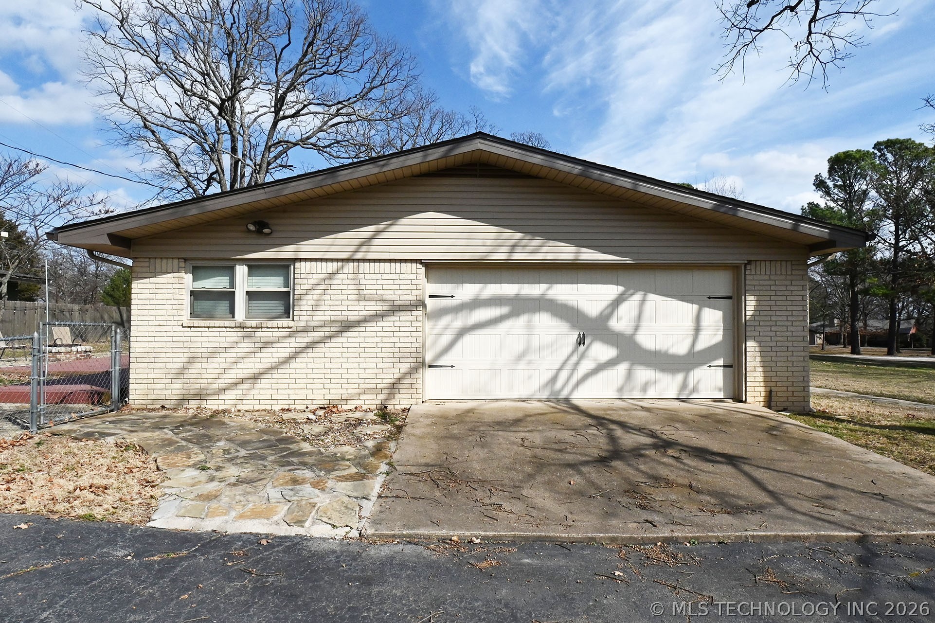 228 E Blue Gill Property Photo 11