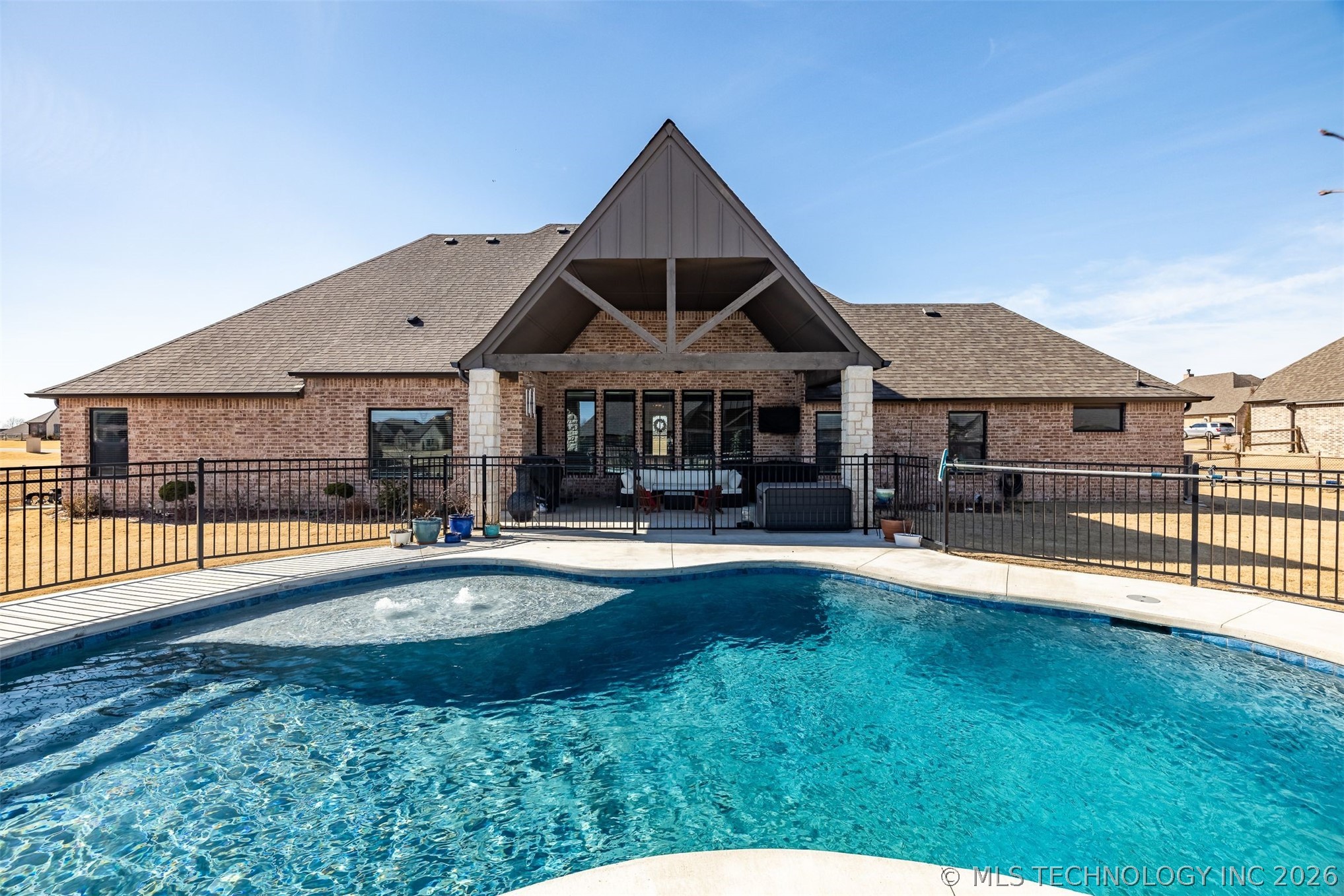 11391 S 213th East Avenue Property Photo 3