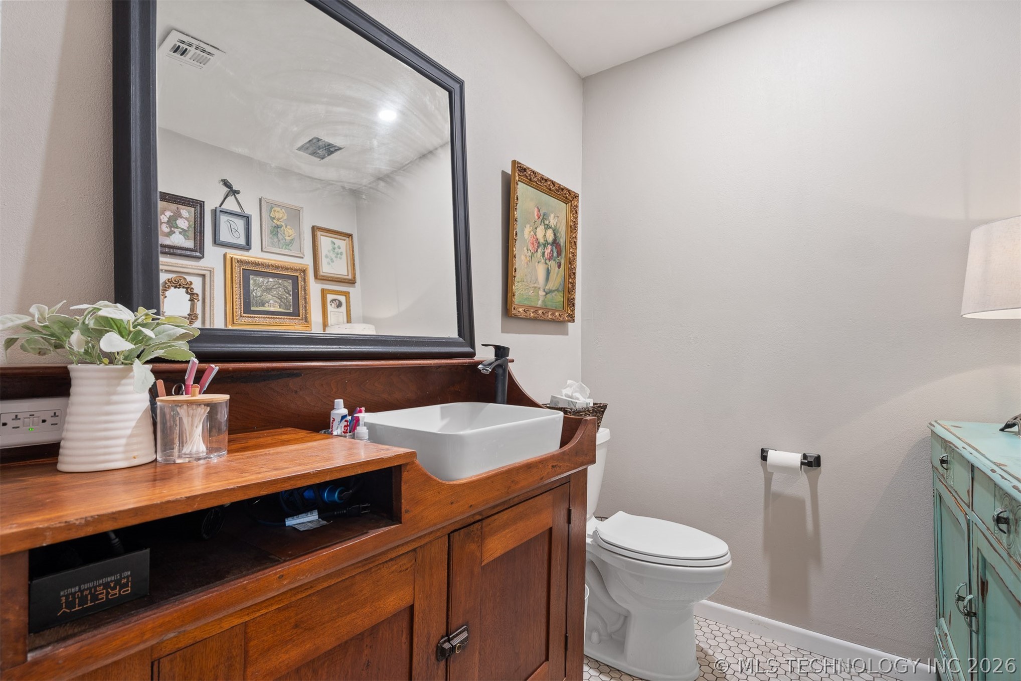 1506 Crescent Drive Property Photo 19