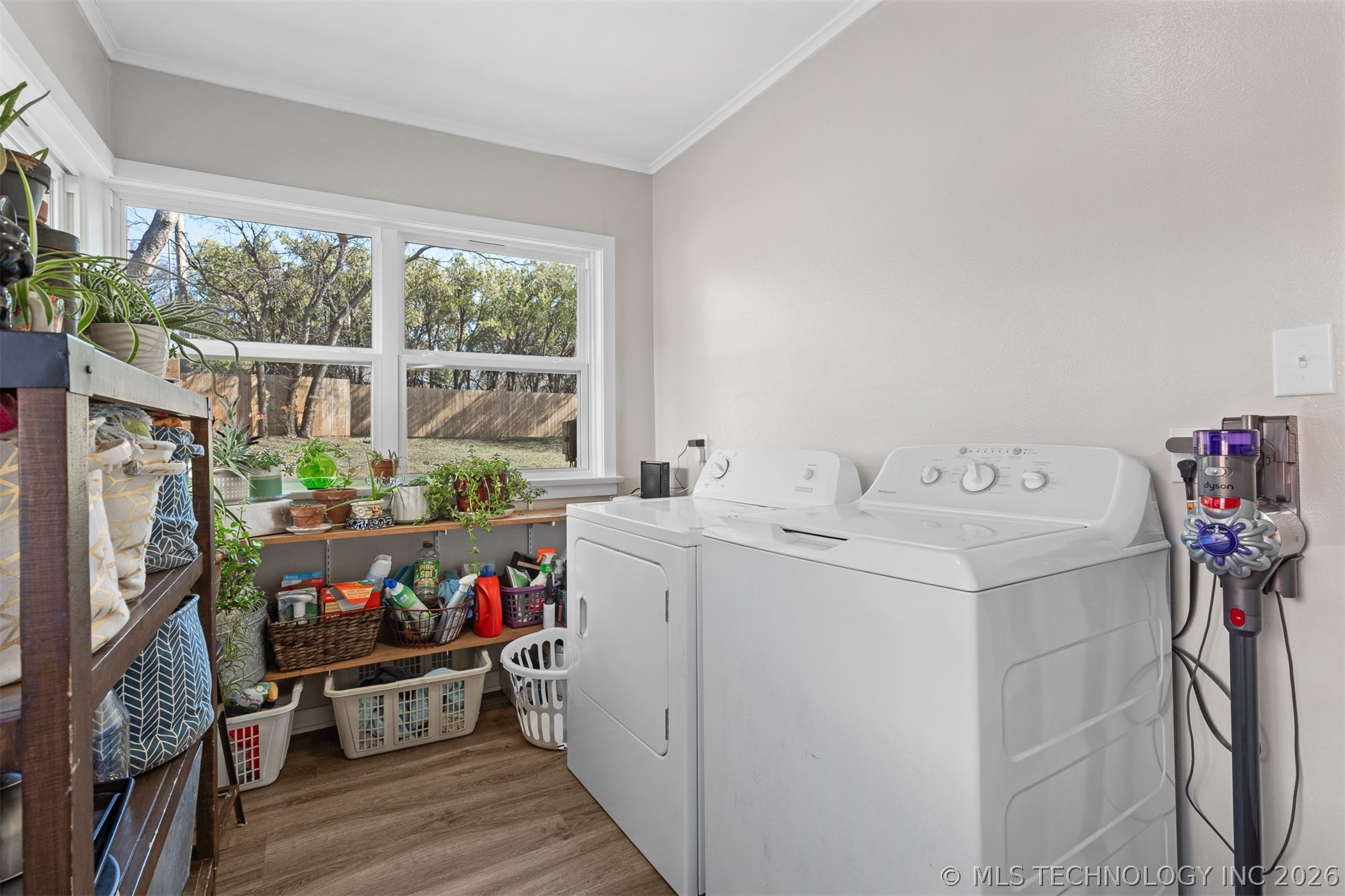 1506 Crescent Drive Property Photo 28