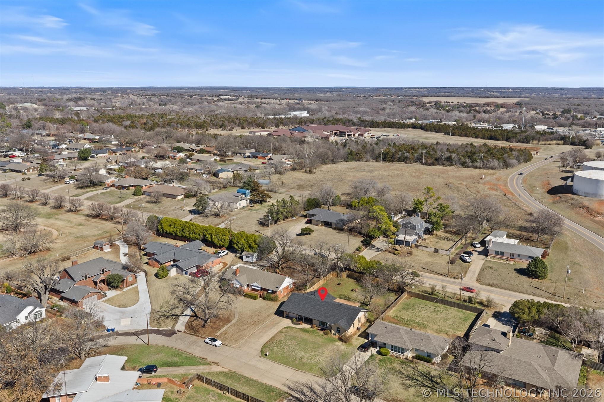 1506 Crescent Drive Property Photo 41