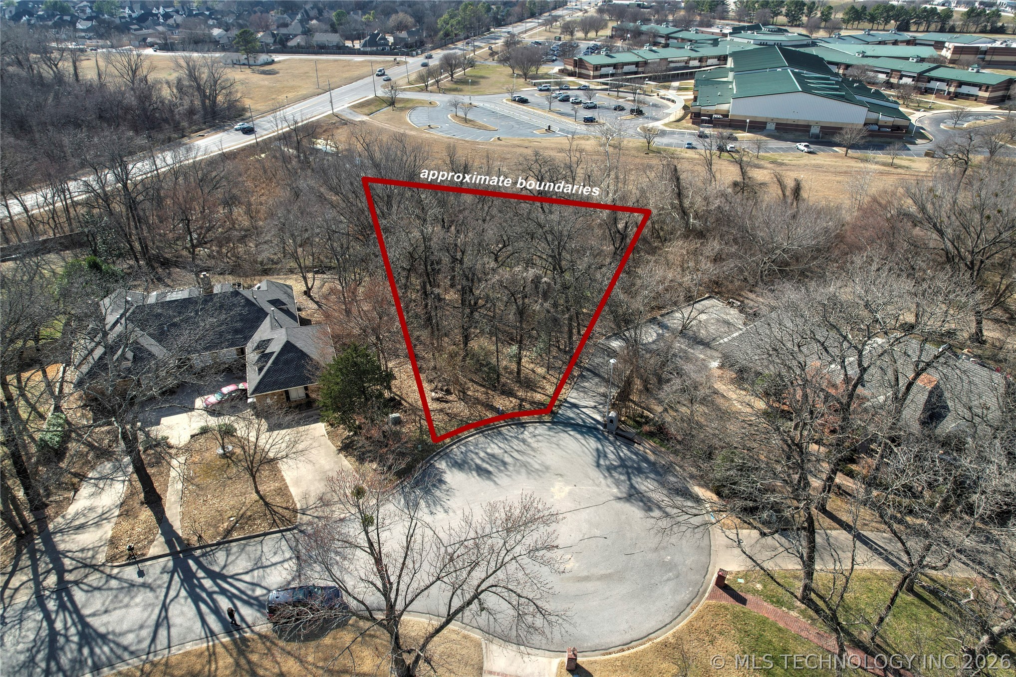 3302 E 100th Place Property Photo 1