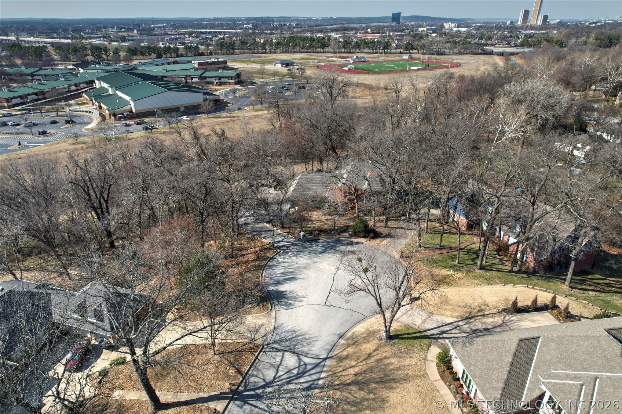 3302 E 100th Place Property Photo 2