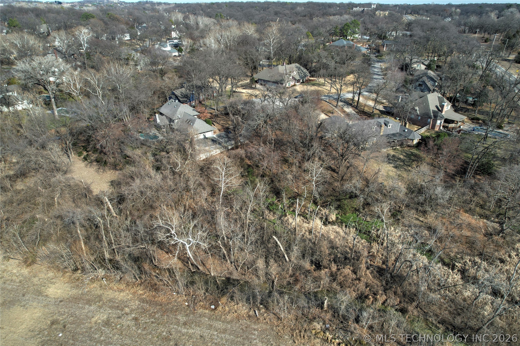 3302 E 100th Place Property Photo 3