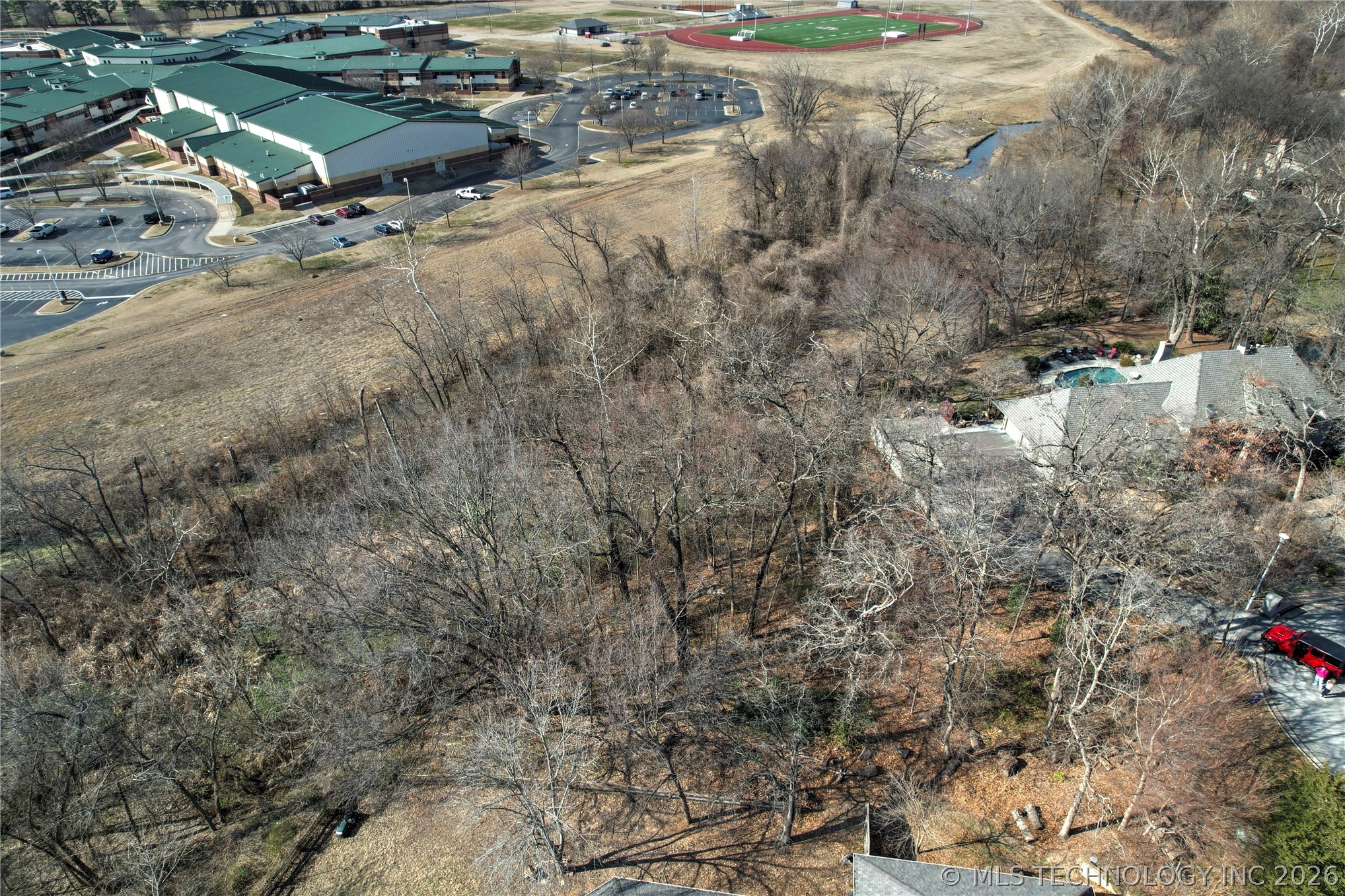 3302 E 100th Place Property Photo 5