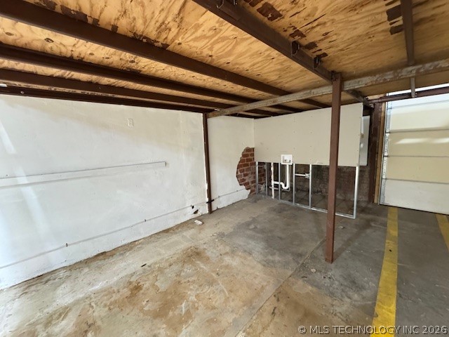 218 E Main Property Photo 4