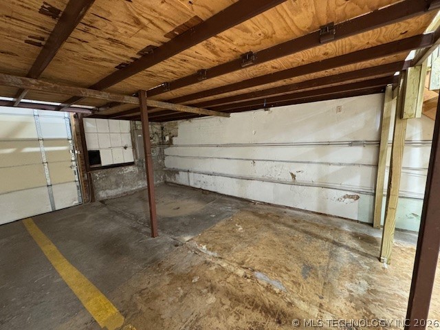 218 E Main Property Photo 5