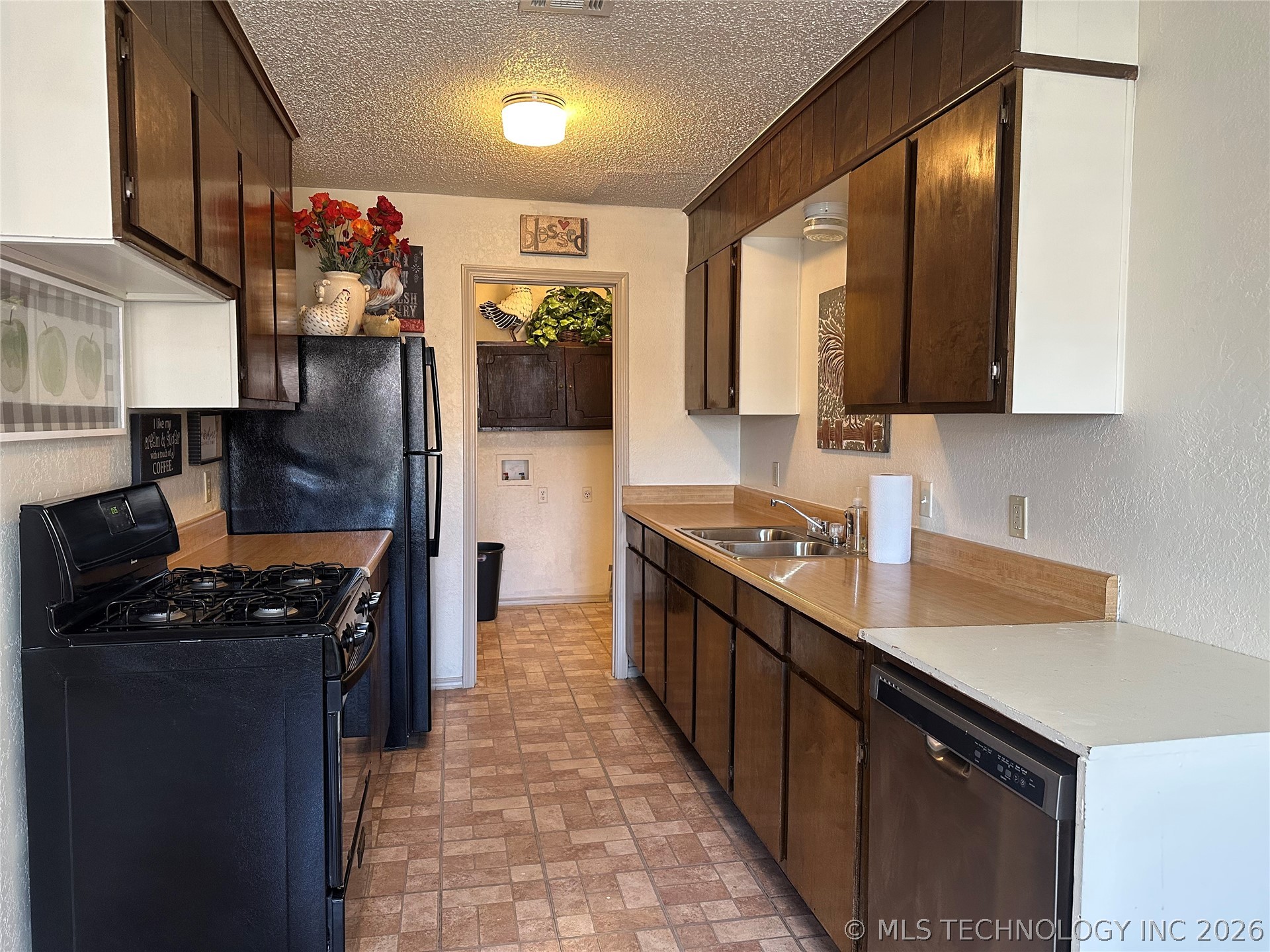 507 S 2nd Street Property Photo 7