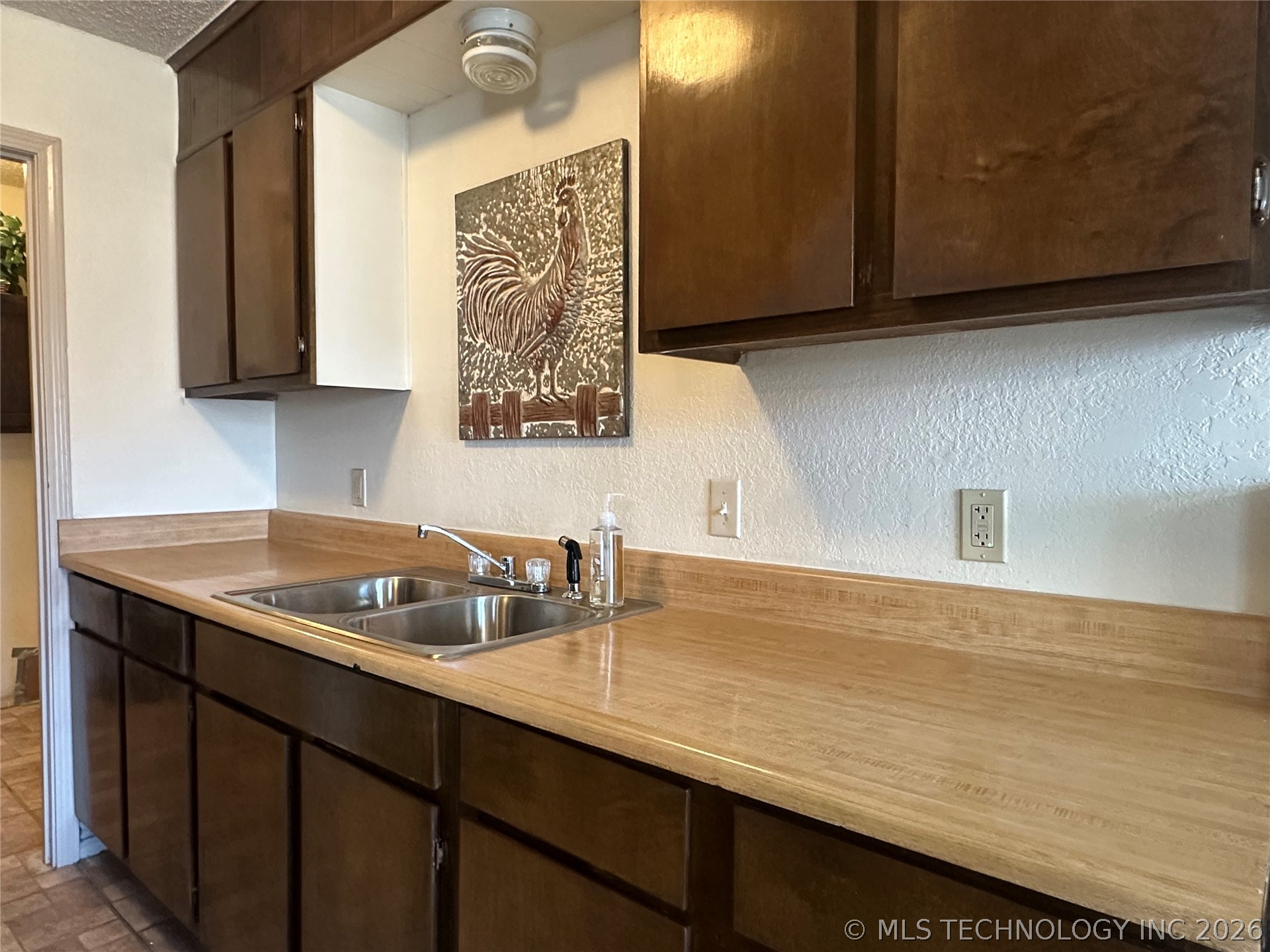 507 S 2nd Street Property Photo 8