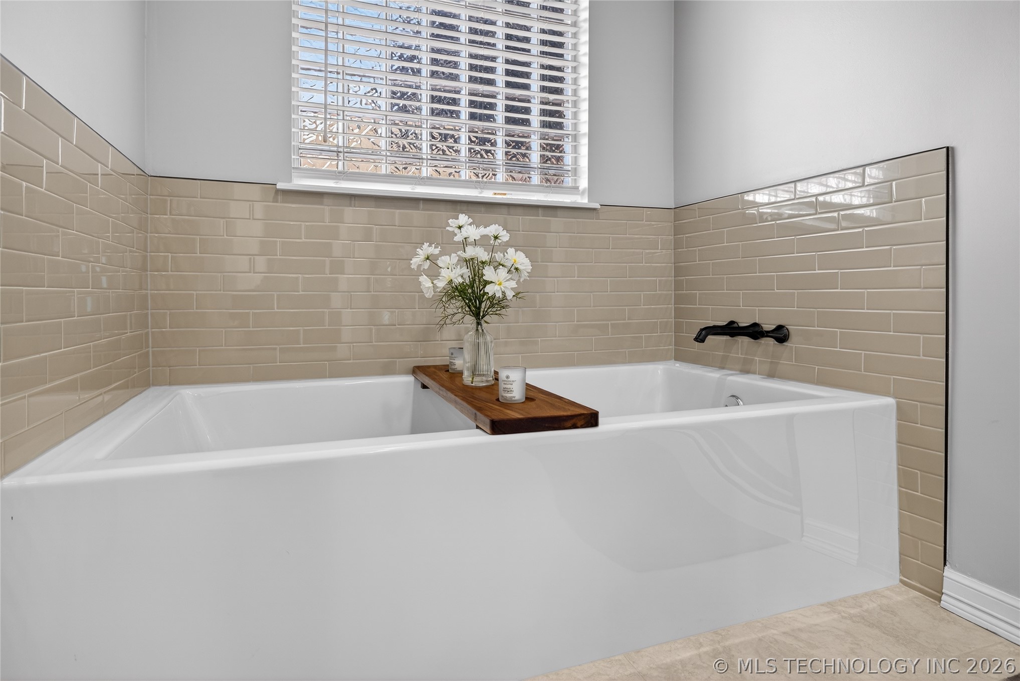 14119 E 88th Street North Property Photo 31