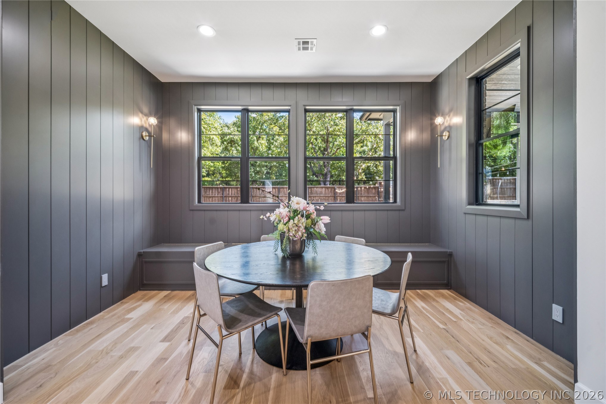 7785 Forest Lane Property Photo 18