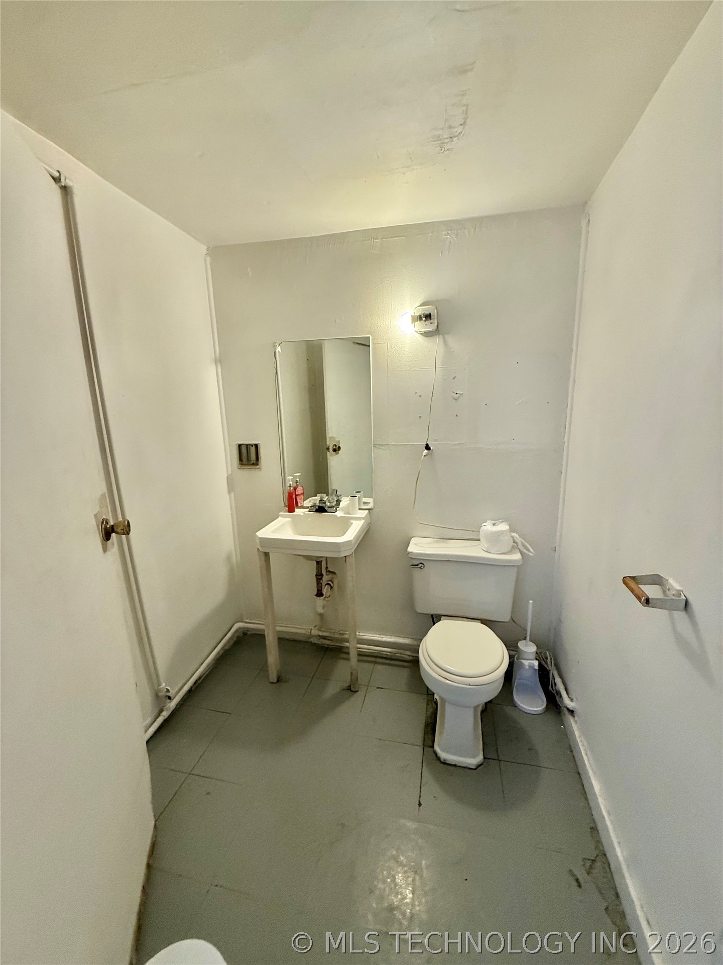 72135 S 320 Road Property Photo 12