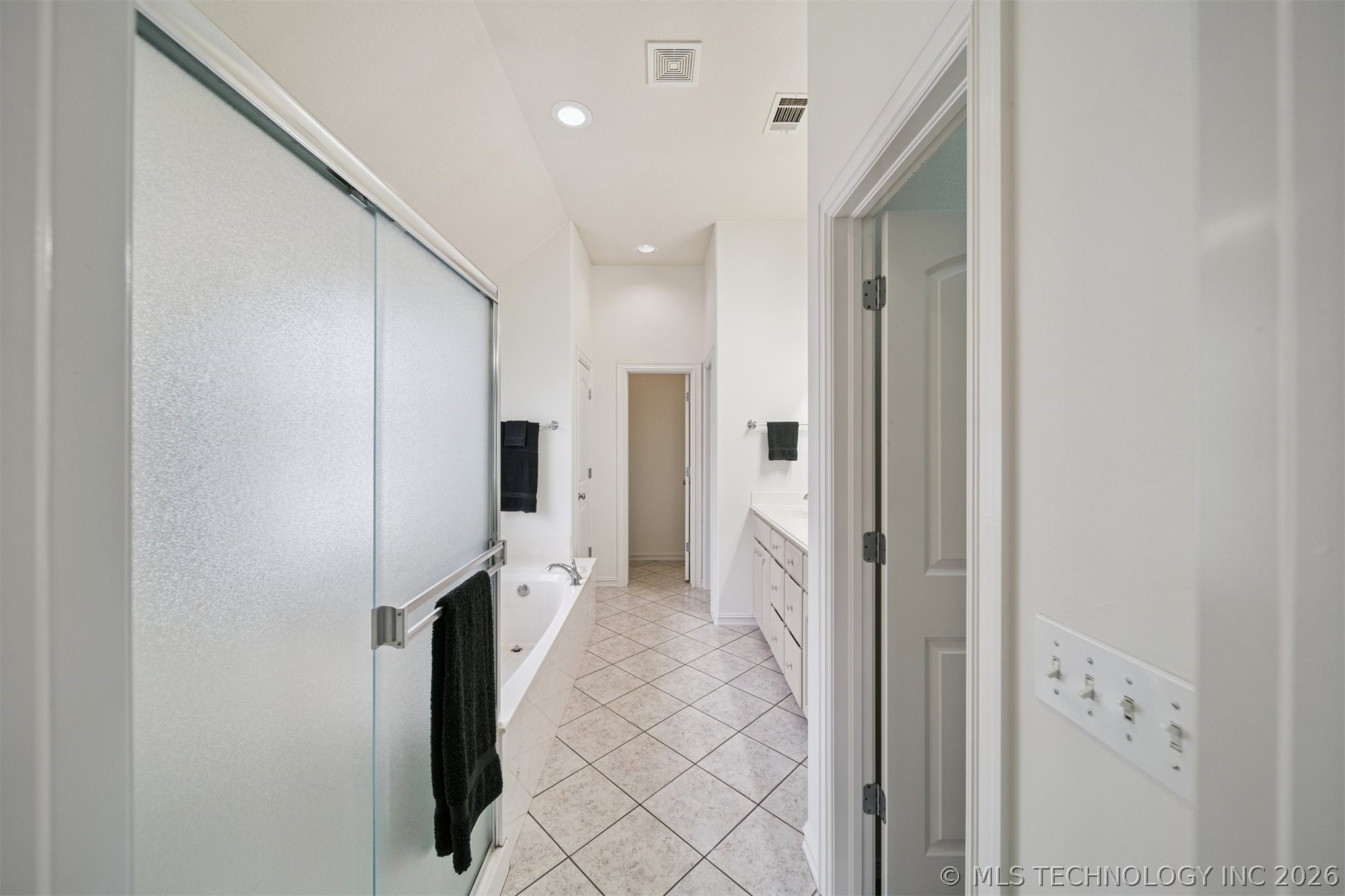 2212 N 12th Place Property Photo 12