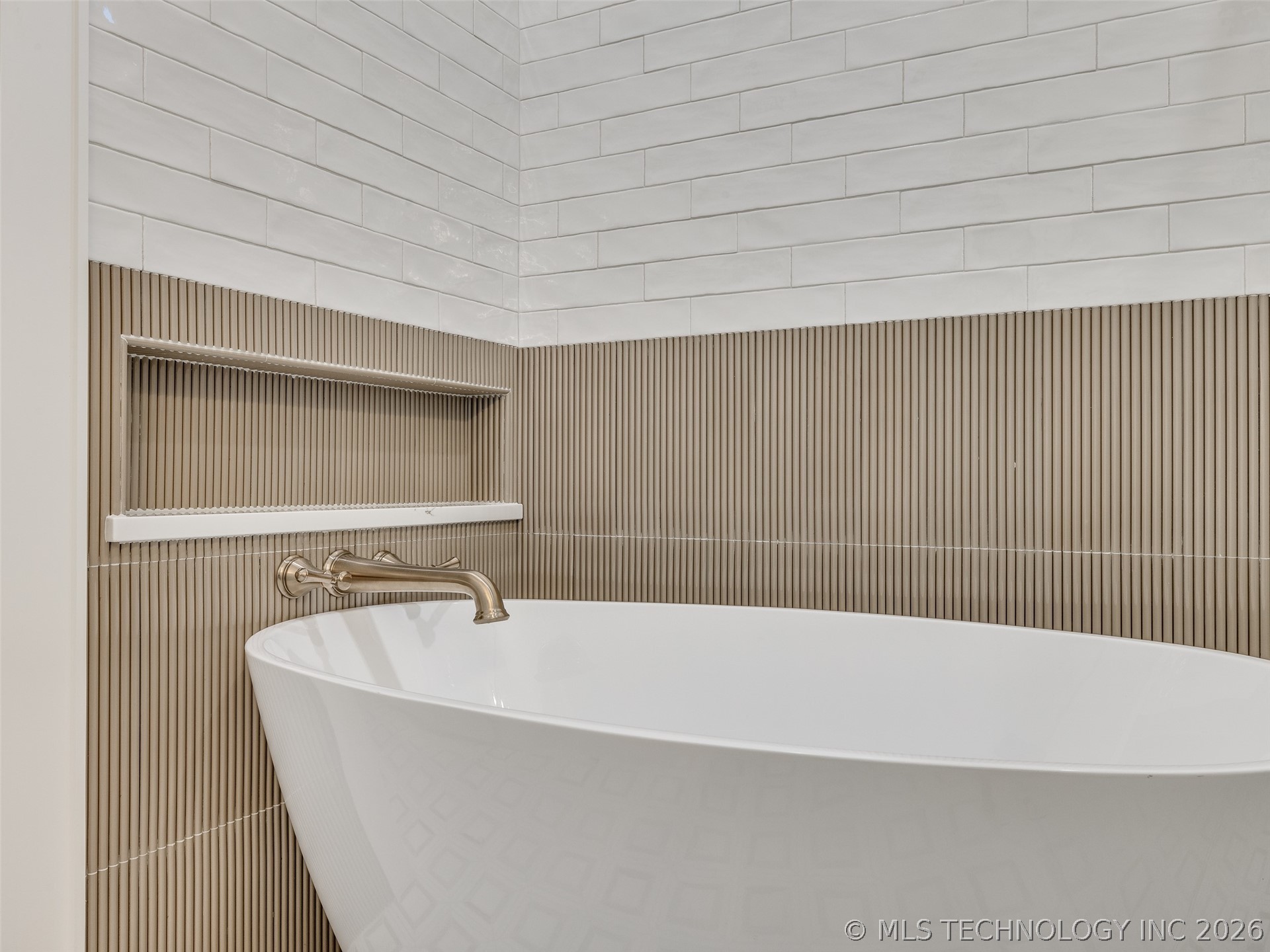 295 Falcon Tree Loop Property Photo 58