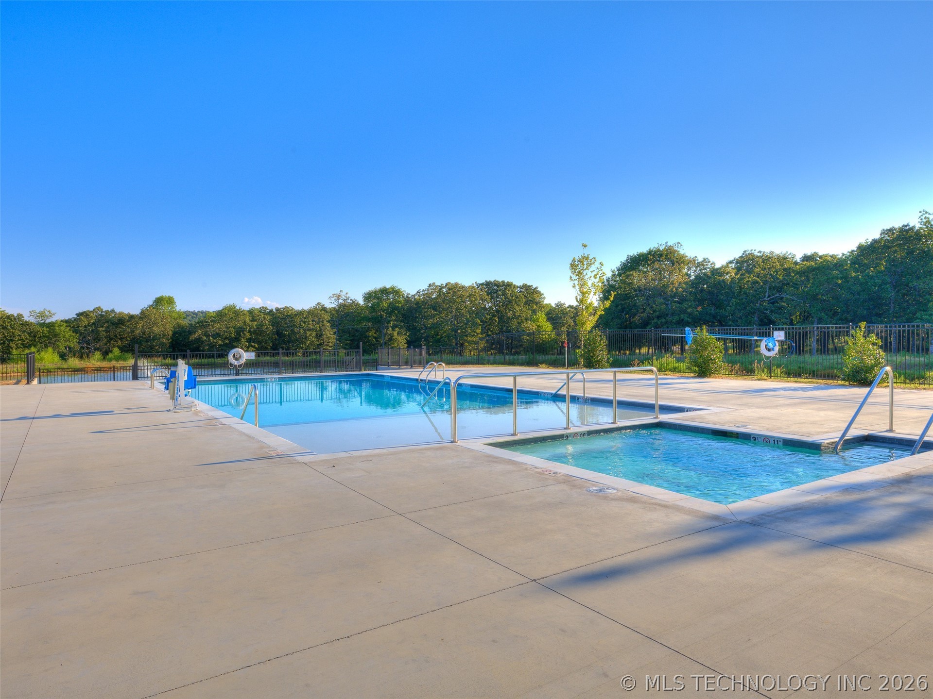 295 Falcon Tree Loop Property Photo 97