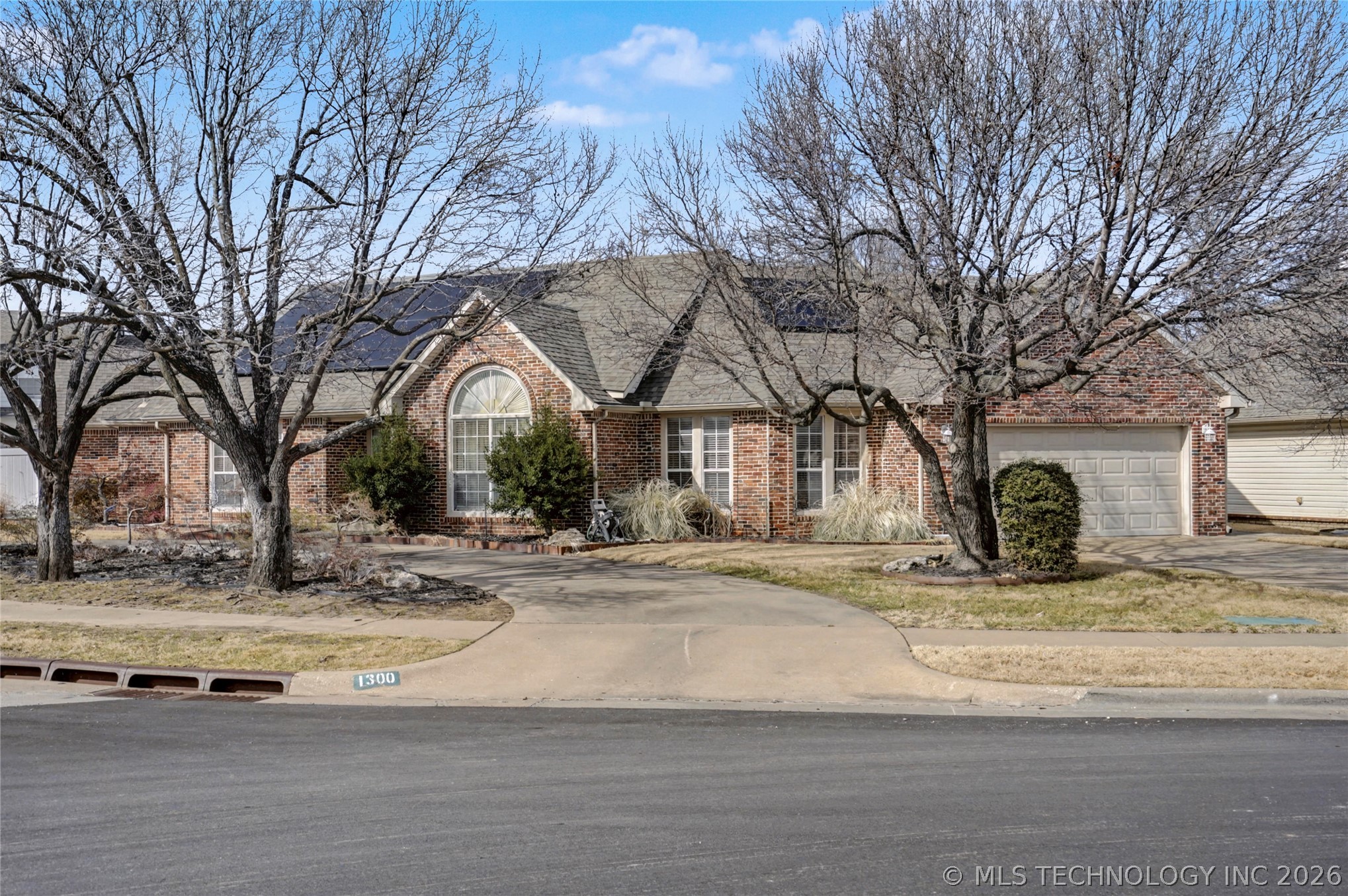 1300 E Boise Street Property Photo 2