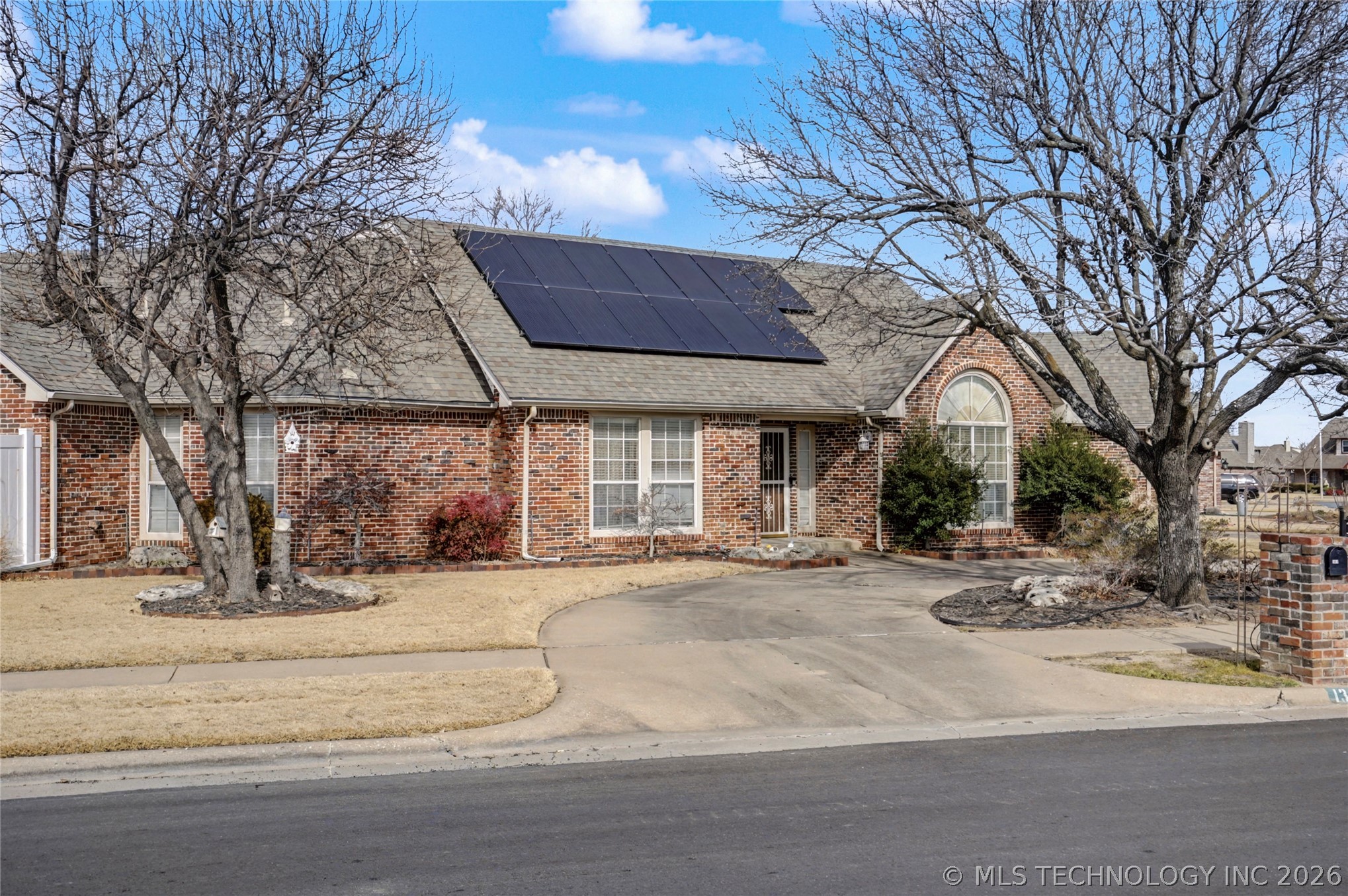 1300 E Boise Street Property Photo 3