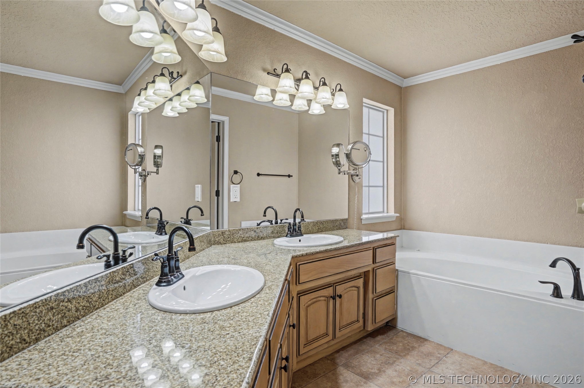 1300 E Boise Street Property Photo 18