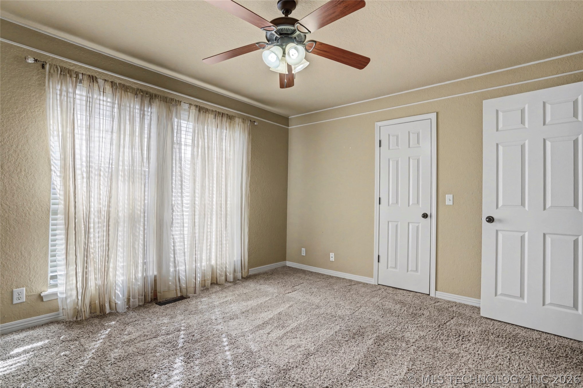 1300 E Boise Street Property Photo 24