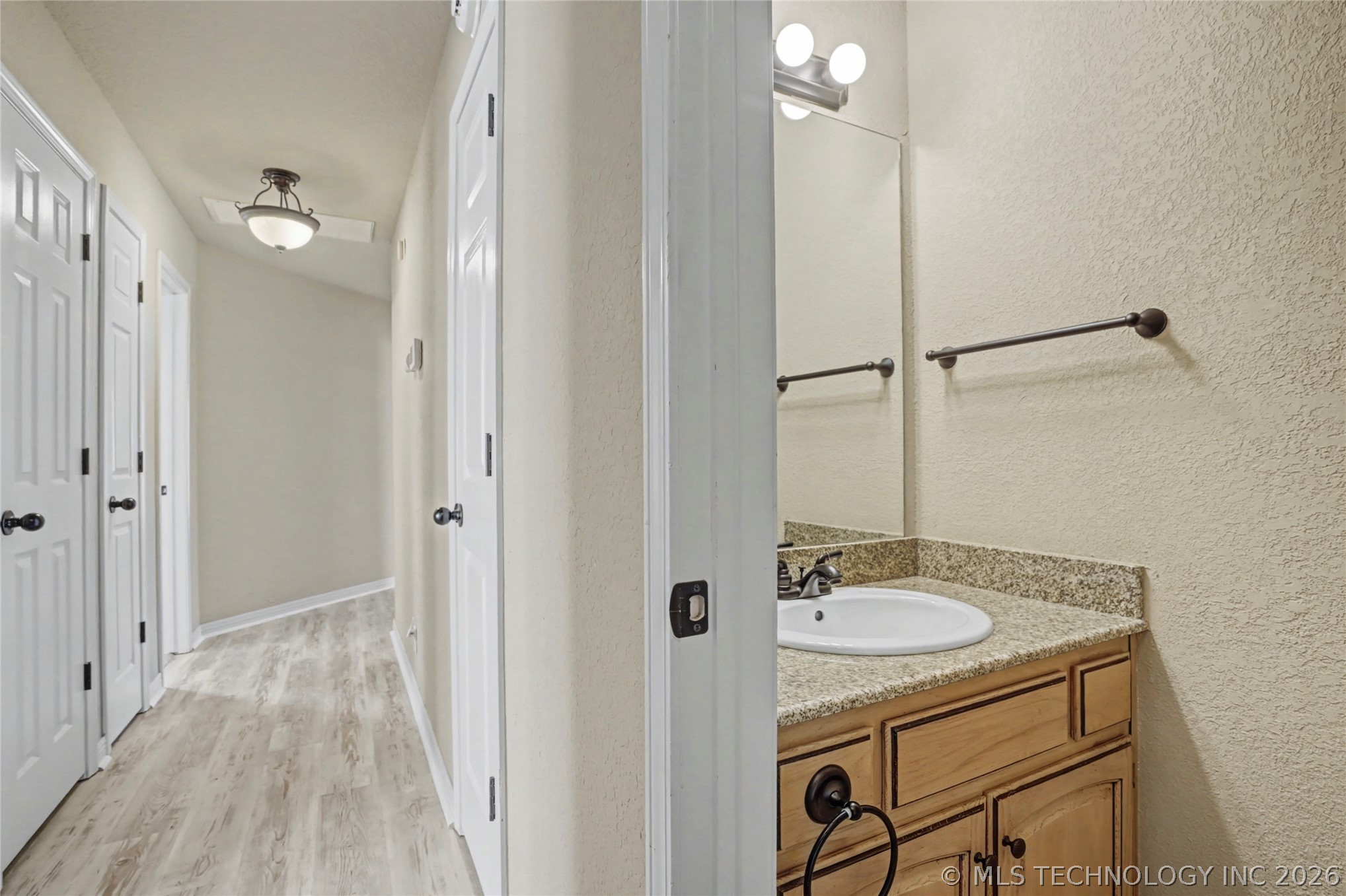 1300 E Boise Street Property Photo 32