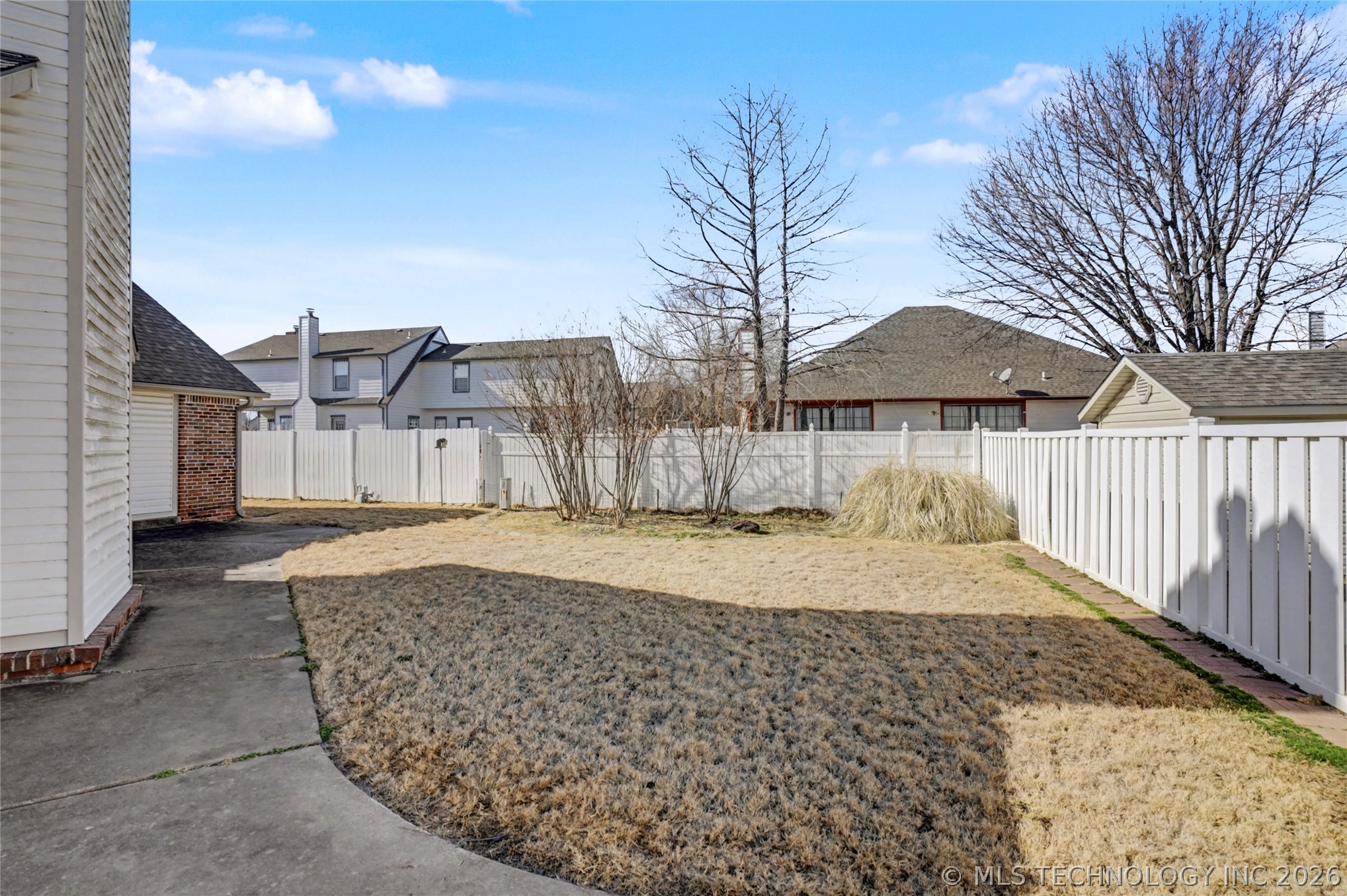 1300 E Boise Street Property Photo 33