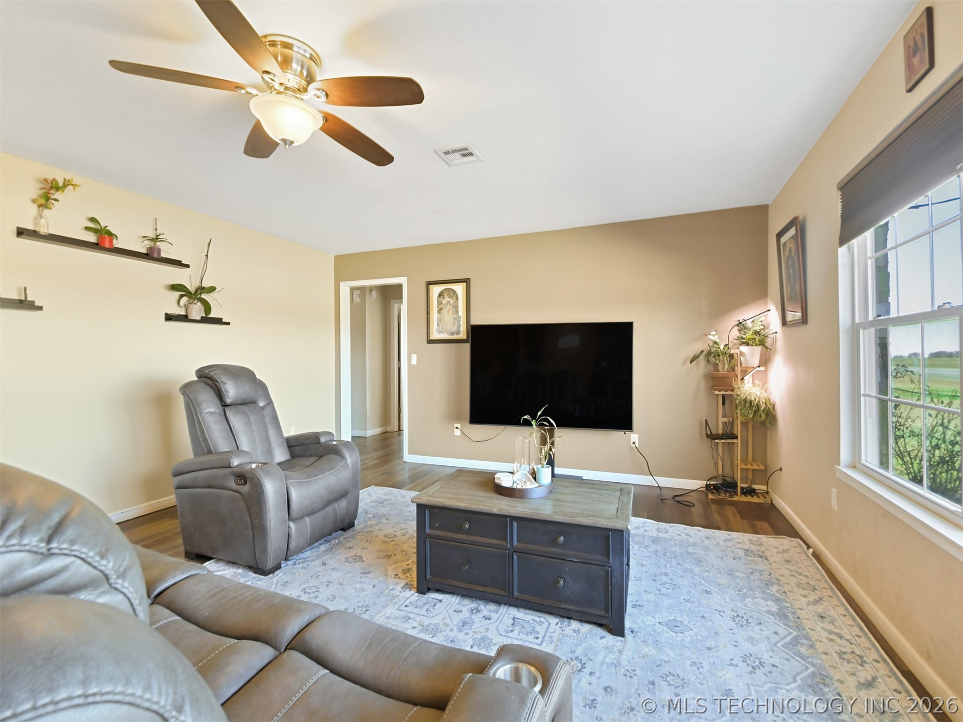 17506 Us Hwy 77 Property Photo 8