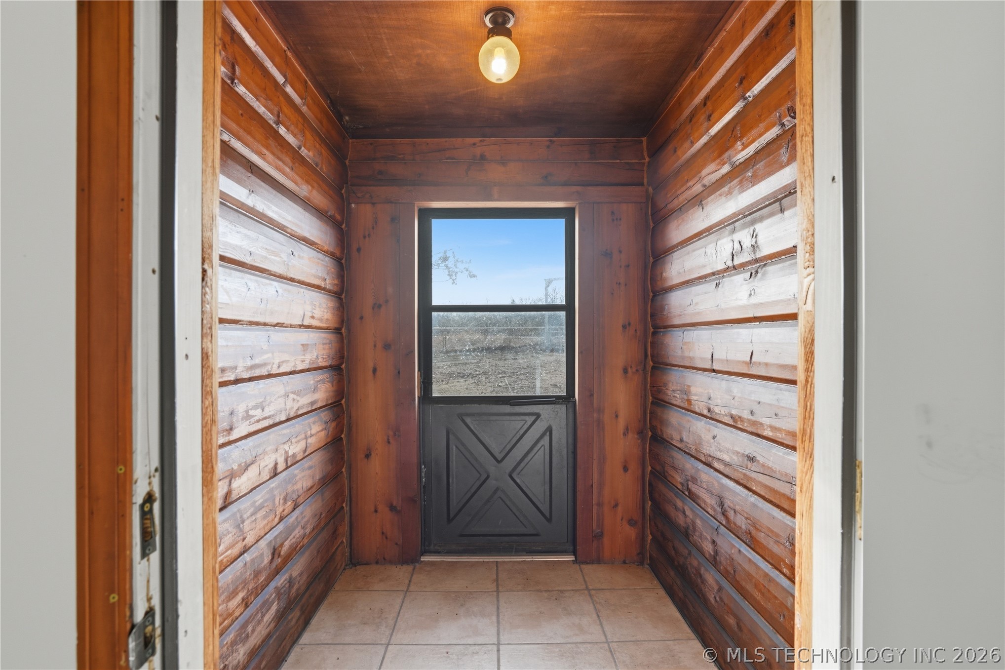 98426 Us Highway 59 Property Photo 2