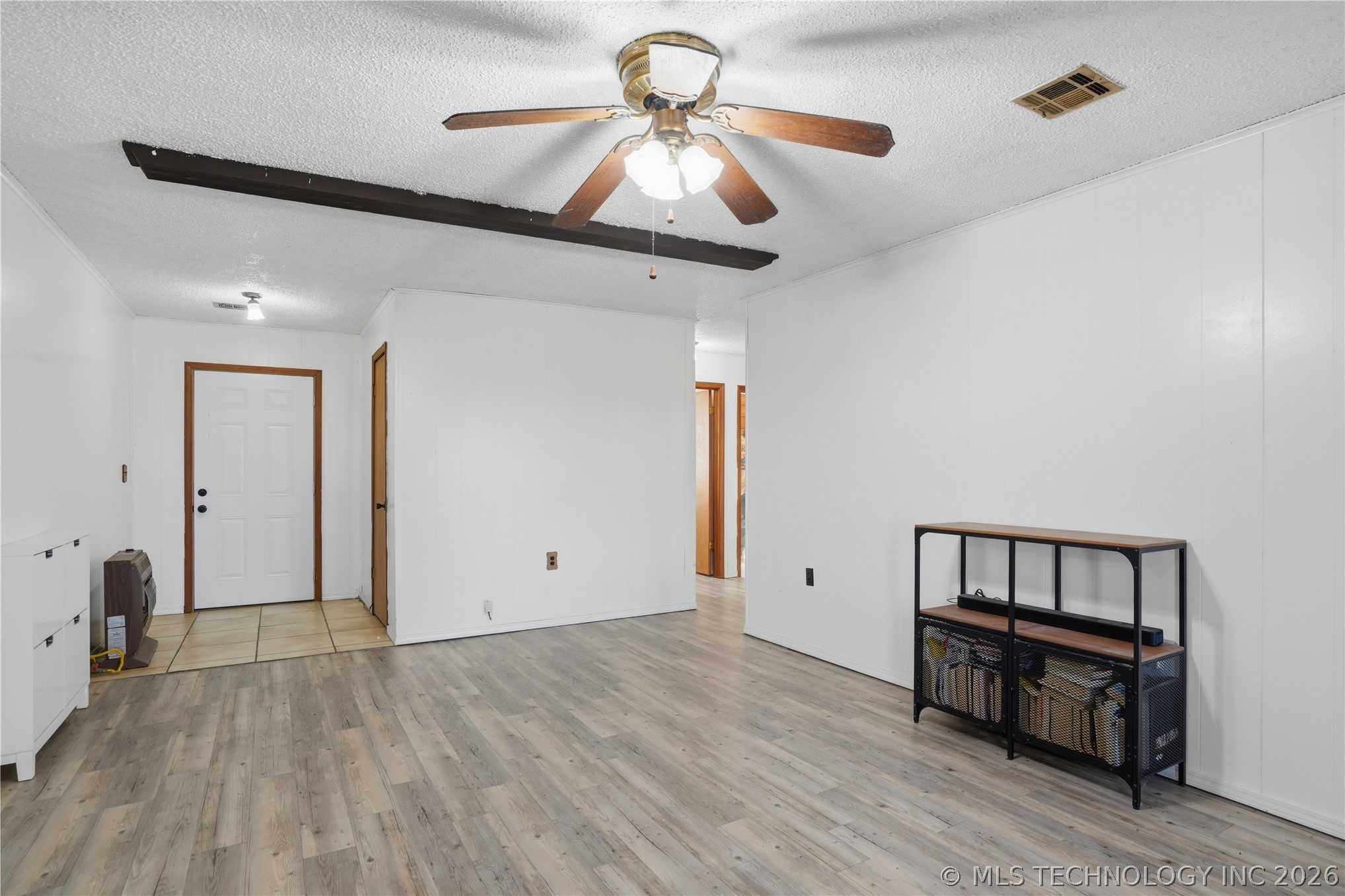 98426 Us Highway 59 Property Photo 6