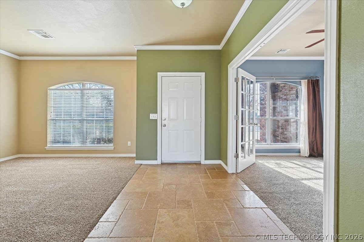 1400 W Granger Street Property Photo 3