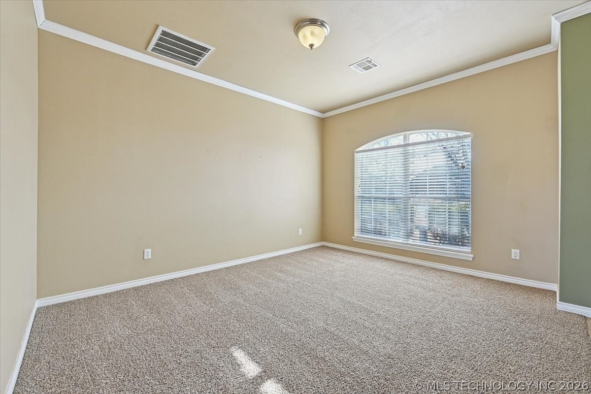 1400 W Granger Street Property Photo 4