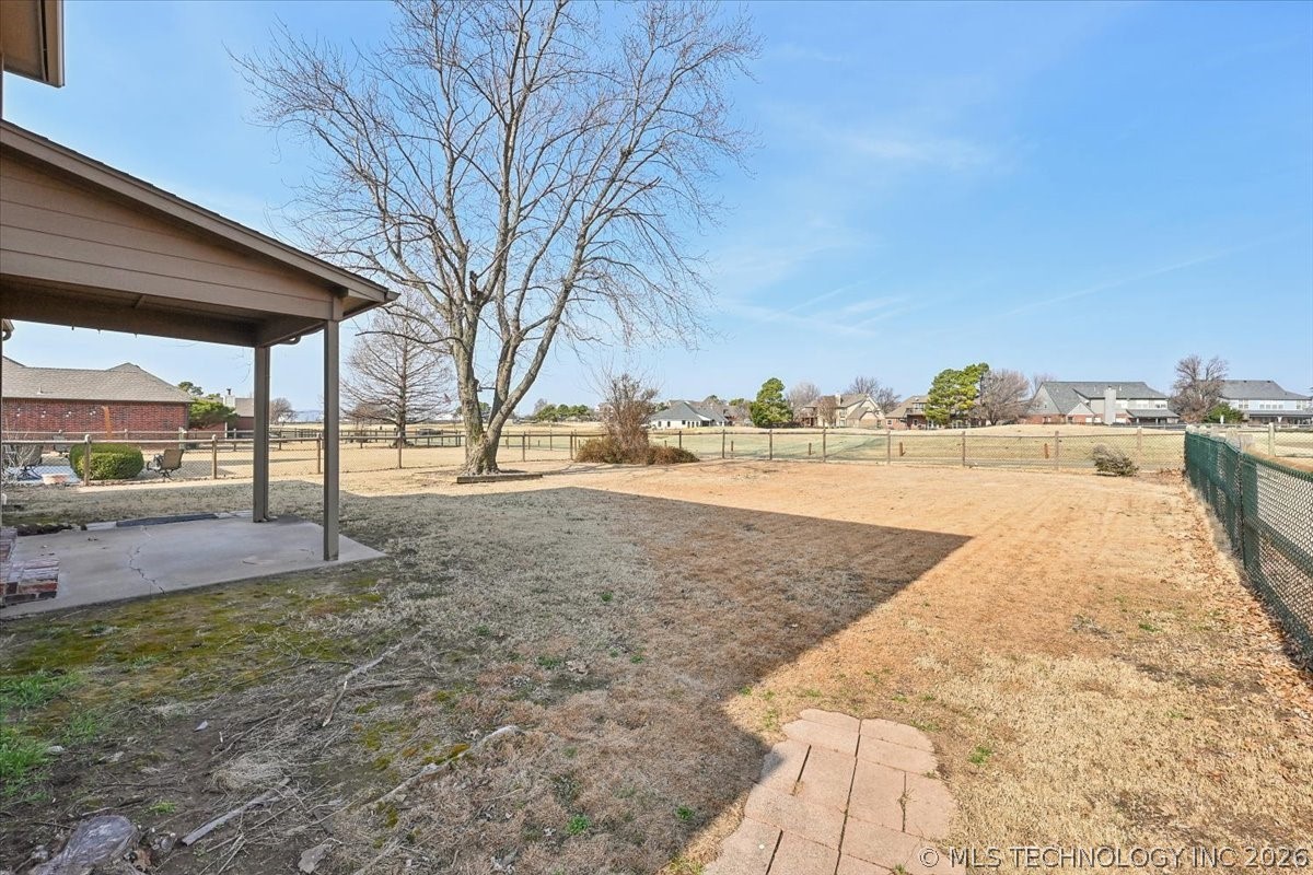 1400 W Granger Street Property Photo 35
