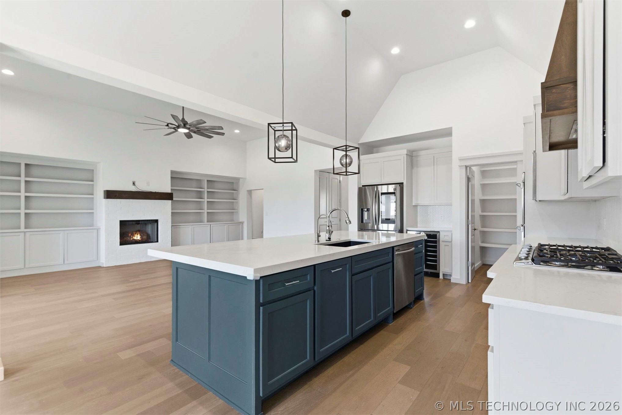 12723 S Maplewood Avenue Property Photo 12