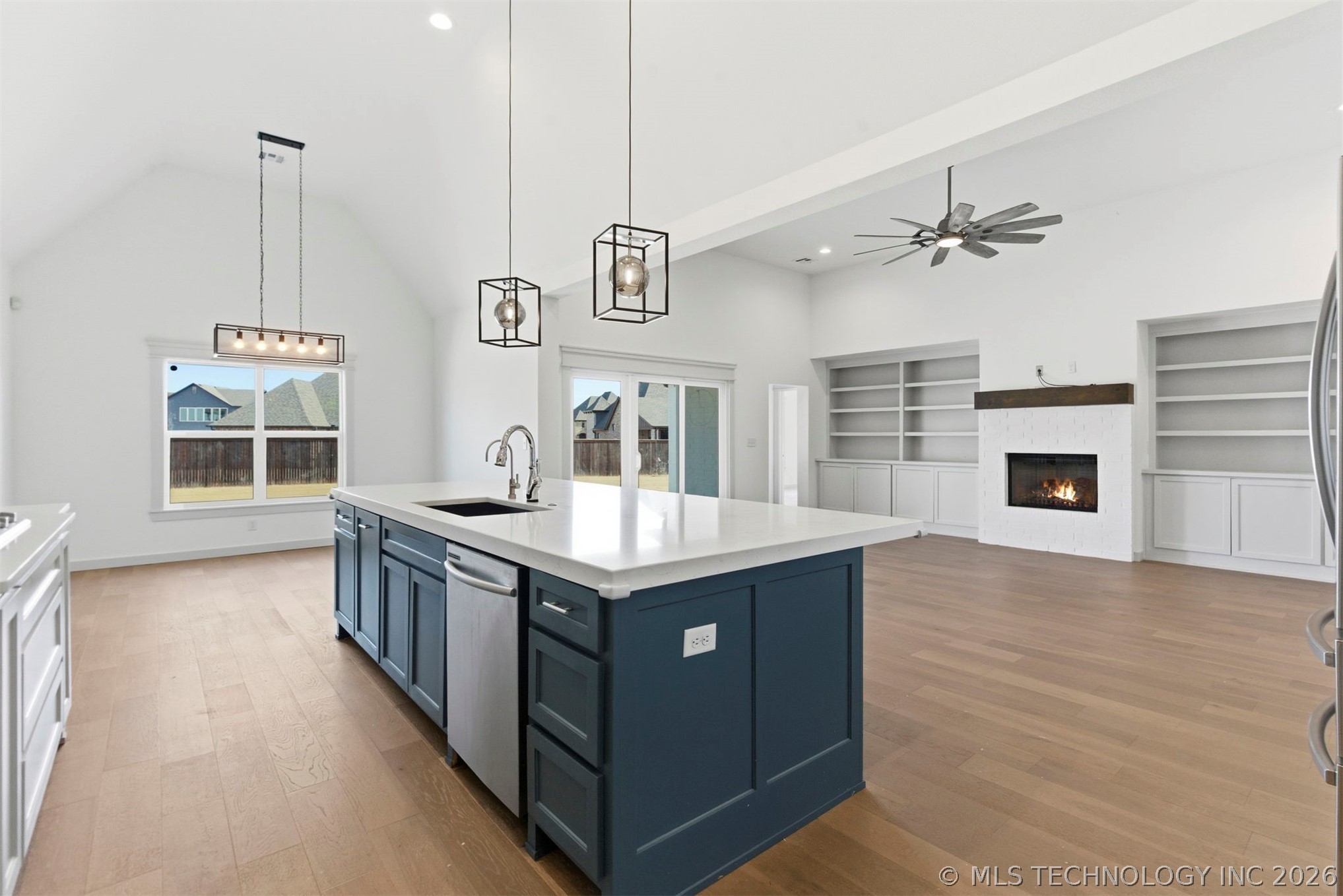 12723 S Maplewood Avenue Property Photo 13