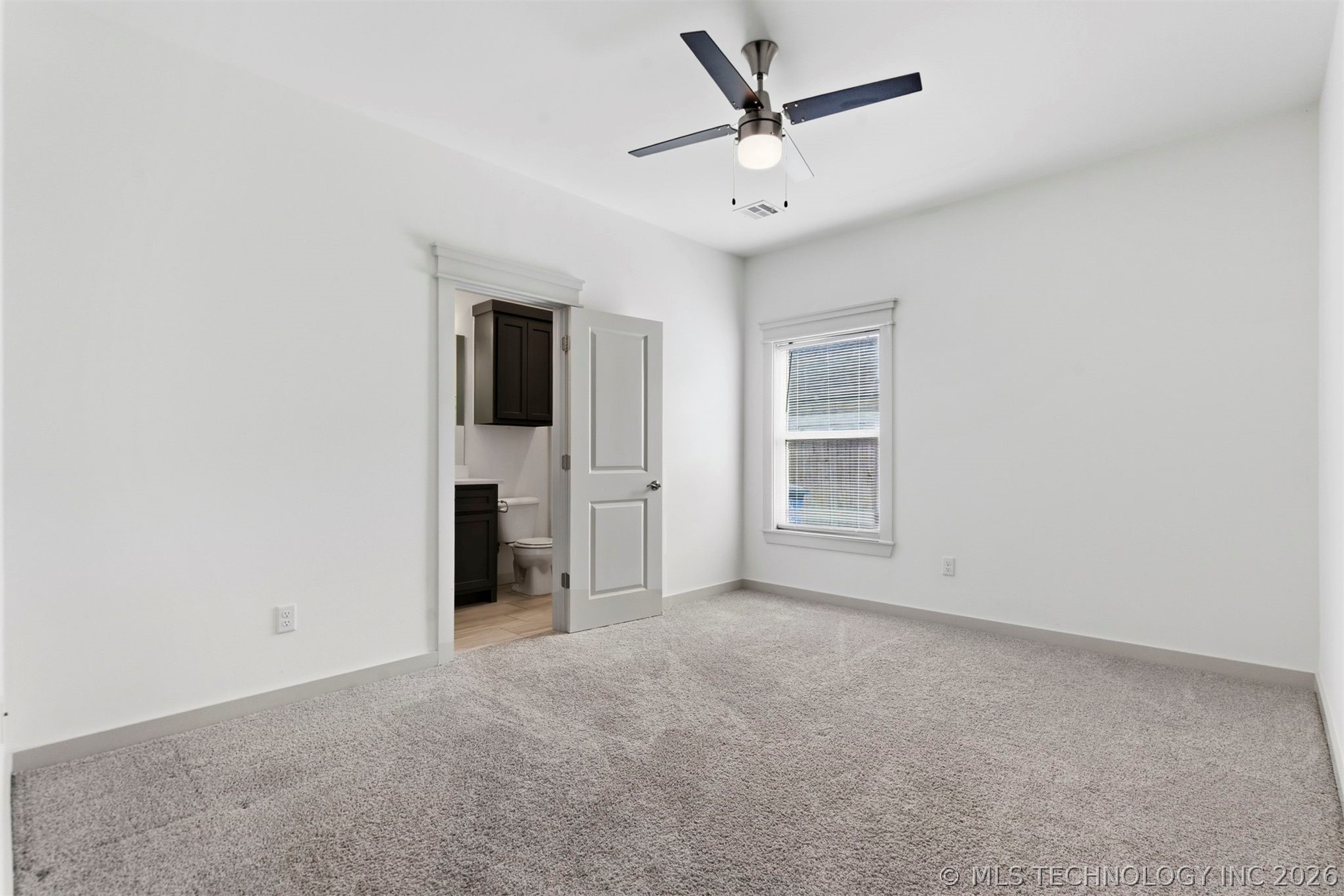 12723 S Maplewood Avenue Property Photo 24