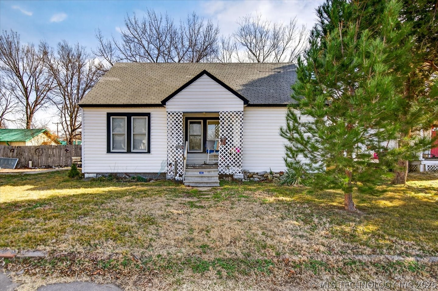 408 S Chickasaw Avenue Property Photo 1