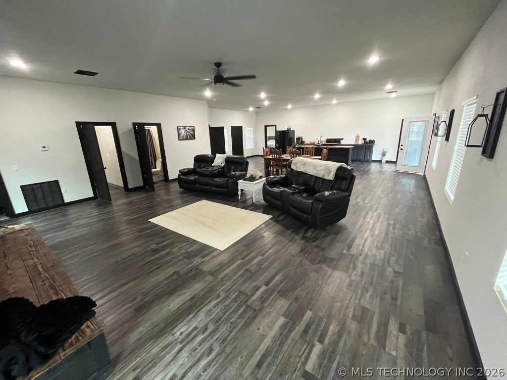 37230 Poteau Mtn Property Photo 9
