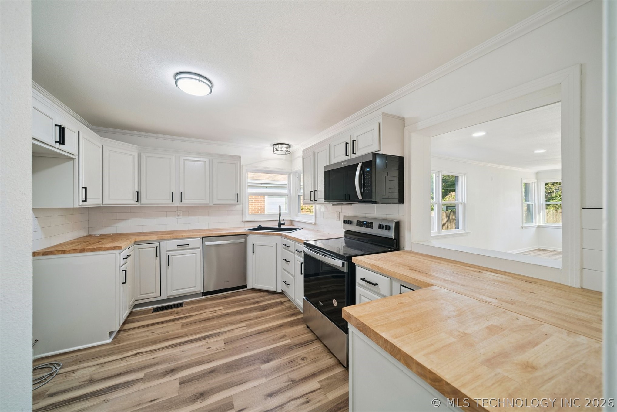 559 S Sandusky Avenue Property Photo 6