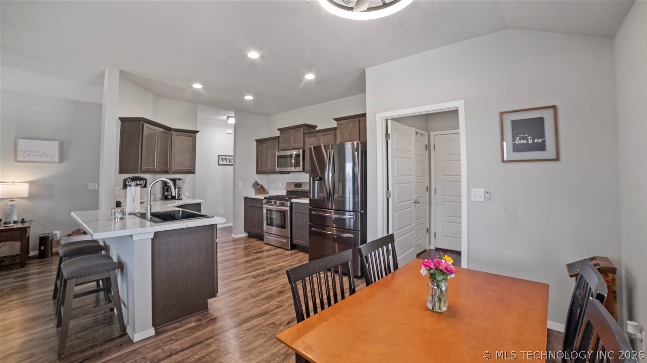14303 N 73 Avenue E Property Photo 10