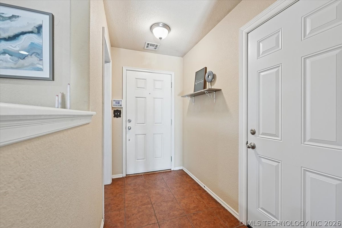 15148 E 108th Place N Property Photo 3