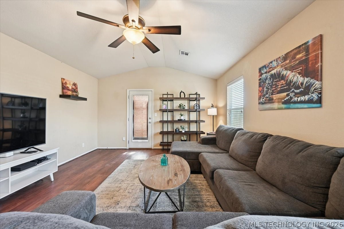 15148 E 108th Place N Property Photo 6