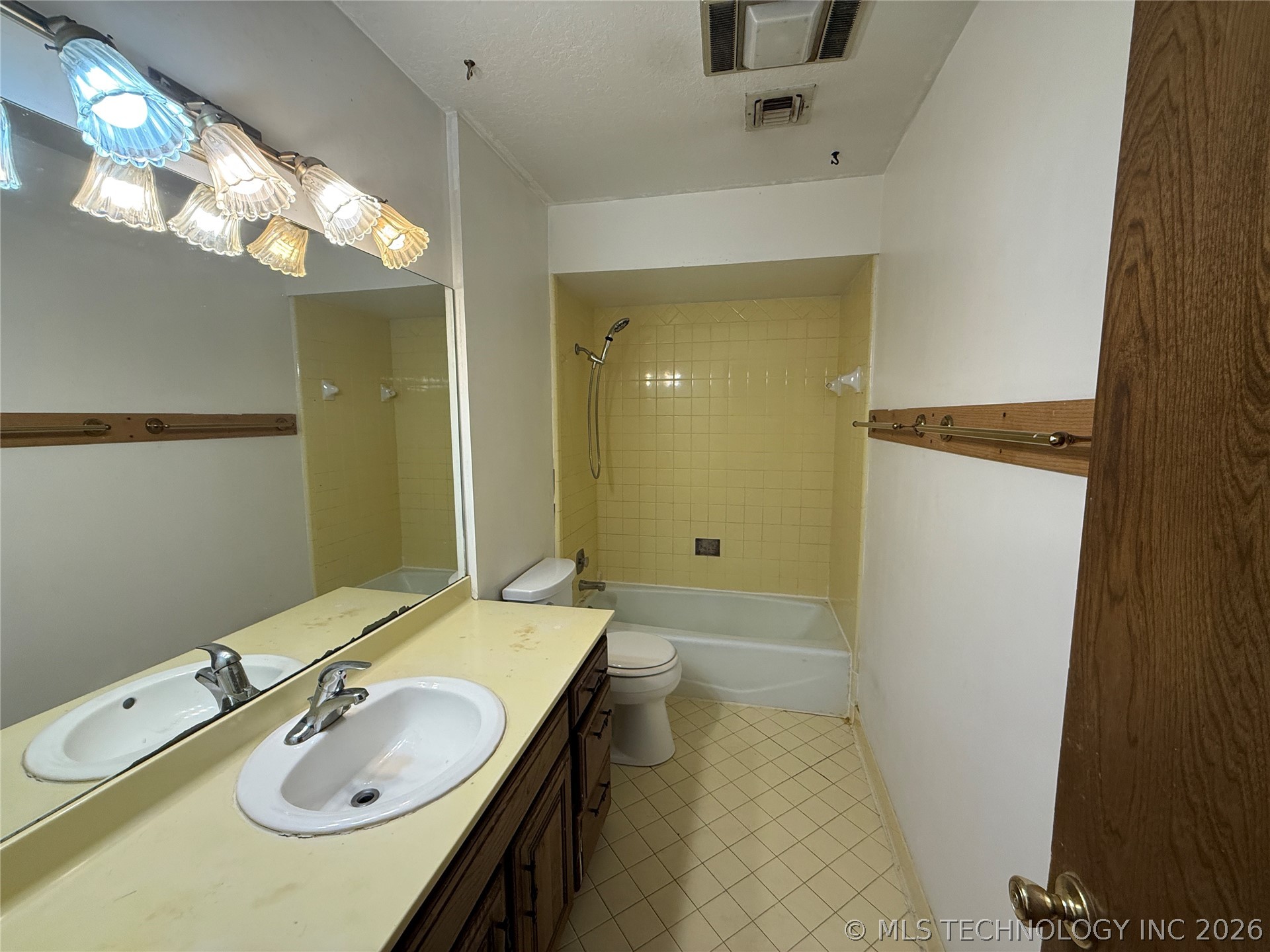 1508 W Nashville Street Property Photo 31