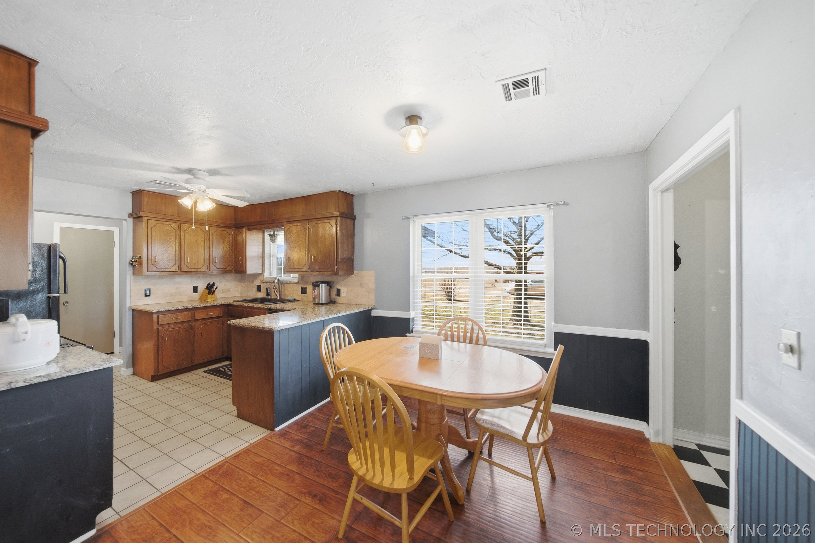 31717 S Earlene Avenue Property Photo 9