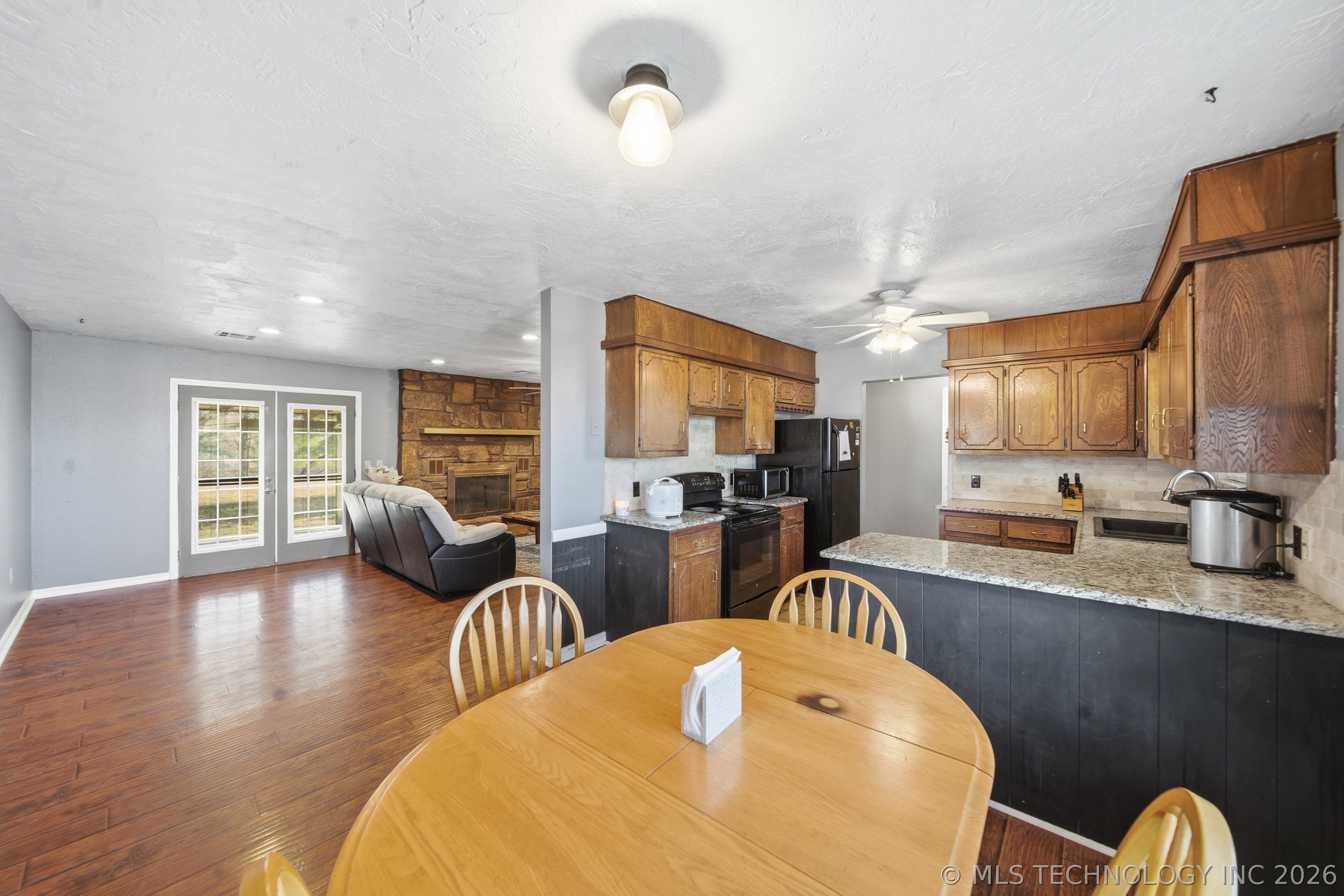 31717 S Earlene Avenue Property Photo 10