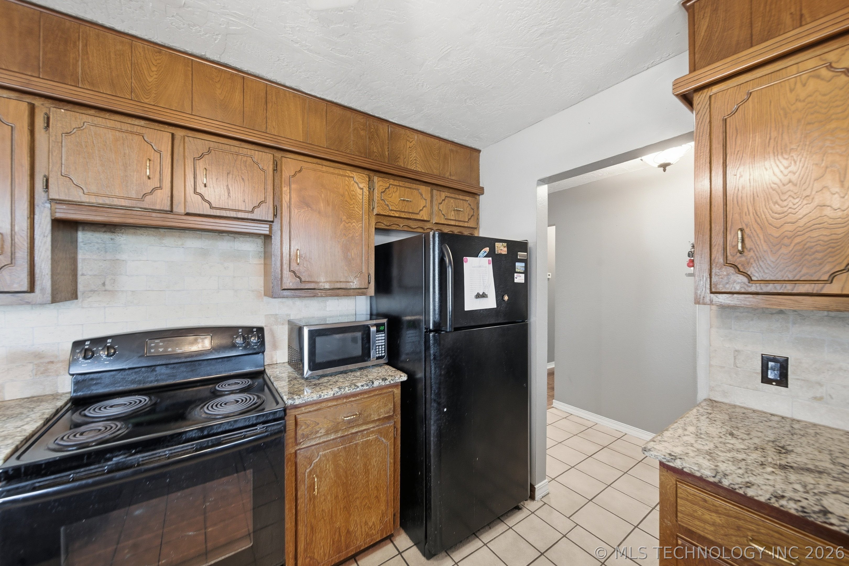 31717 S Earlene Avenue Property Photo 11